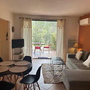Golf De 2 2 A 4 Personnes , Saumane-de-Vaucluse France